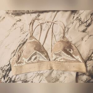 NWOT - Victoria's Secret - Velvet Bralette - Cream - Medium